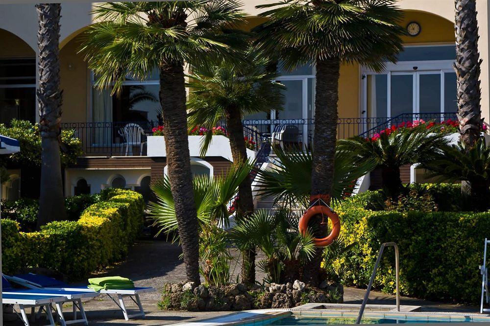 Hotel Terme Alexander Ísquia Exterior foto