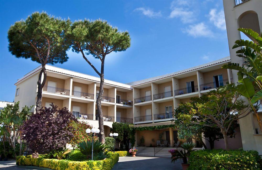 Hotel Terme Alexander Ísquia Exterior foto