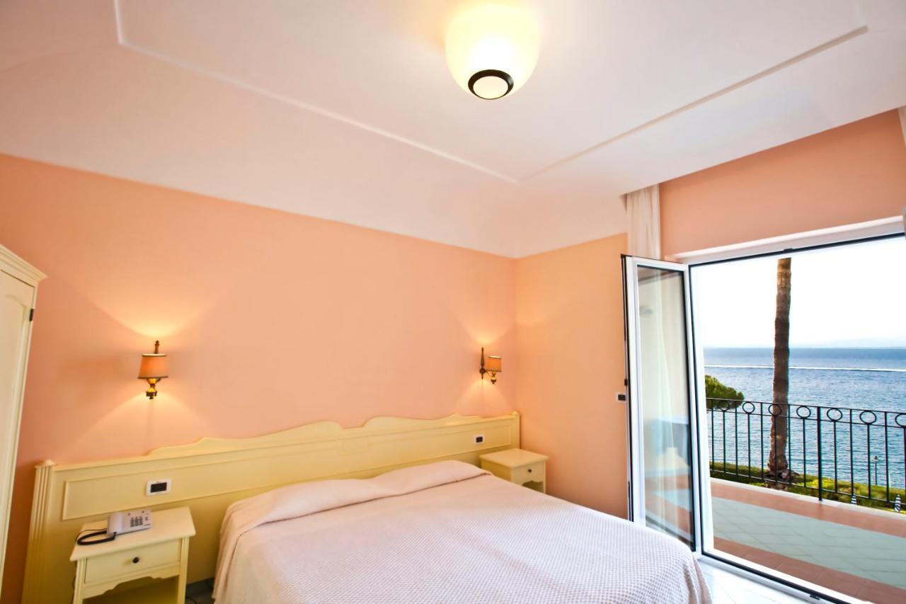 Hotel Terme Alexander Ísquia Exterior foto